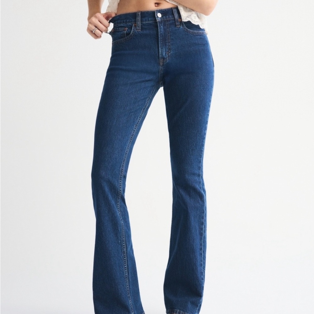Abercrombie & Fitch High-Rise Bootcut Jeans